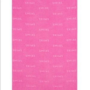 Skims towel taffy